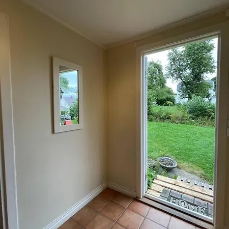 아파트 With Access To Garden, Central, Quiet And With Free Parking